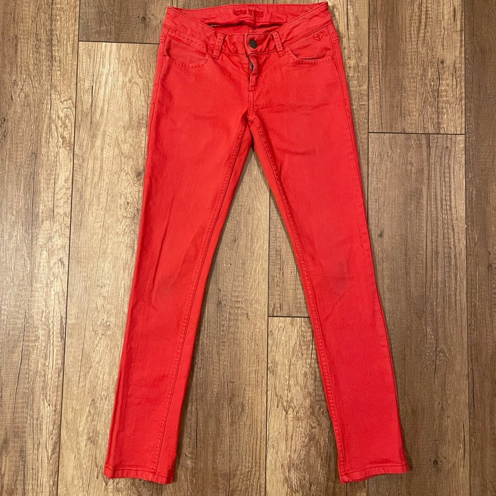 26W 30L KATE MOSS RED SKINNY JEANS! SUPER Cute embroidered details! Unique Jeans